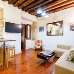 Apartamentos Con Patio Junto A La Catedral By Toledo Ap